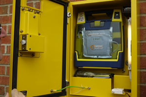 Inside the cPAD defibrillator